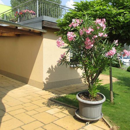 Ferienwohnung Rohrwallinsel Koepenick Berlim Exterior foto